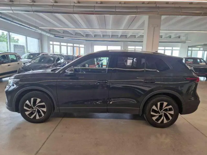 Volkswagen Tiguan usata a Bologna (7)