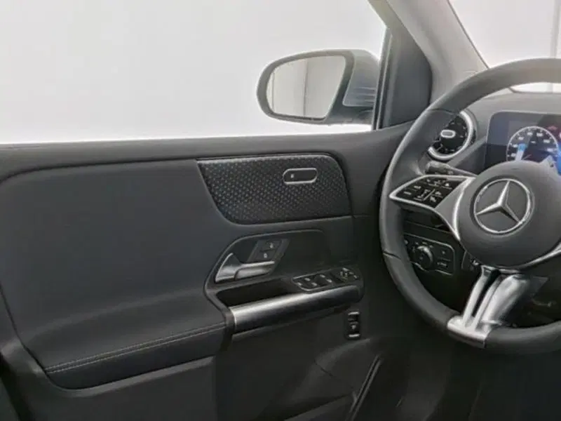 Mercedes-Benz Classe B usata a Milano (6)