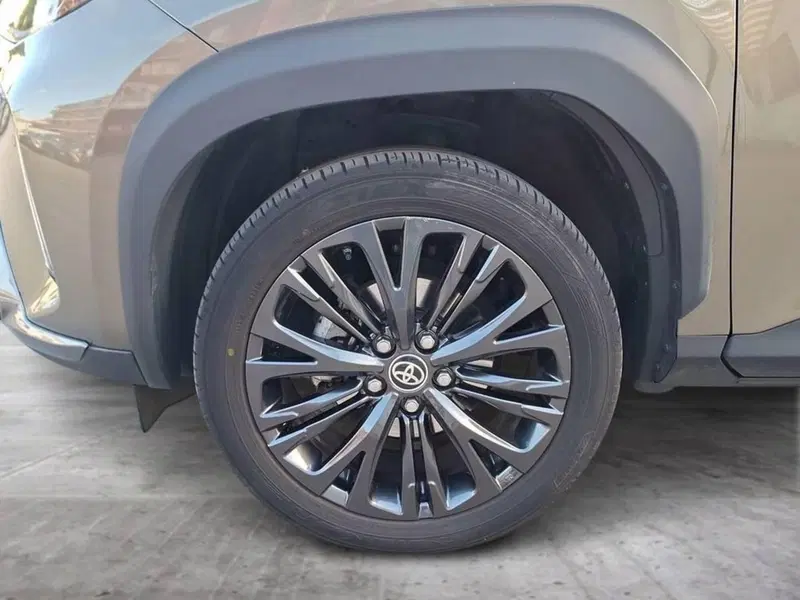 Toyota Yaris Cross usata a Torino (8)