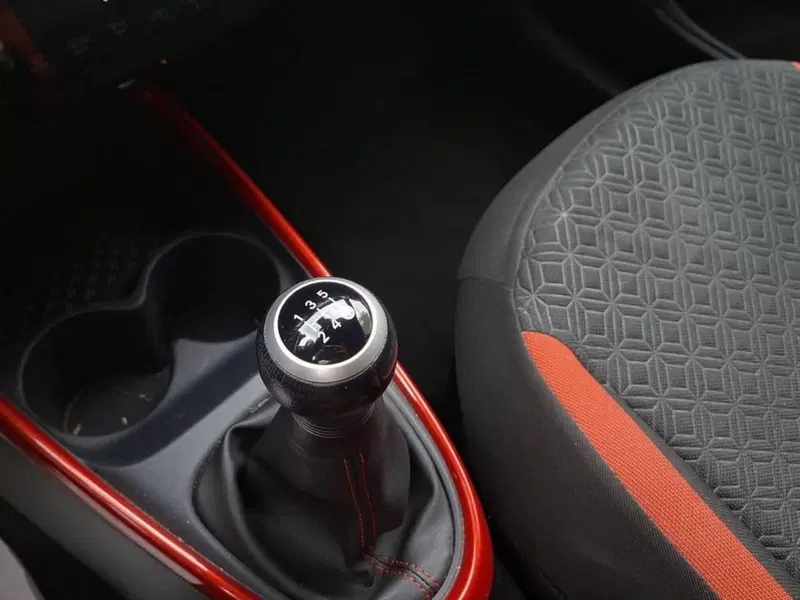Toyota Aygo X usata a Torino (11)