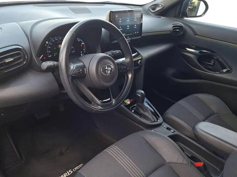Toyota Yaris Cross usata a Torino (12)