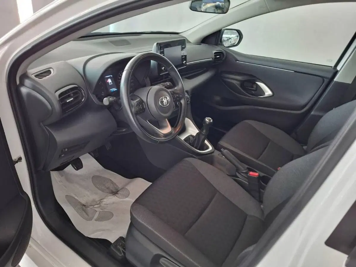 Toyota Yaris usata a Torino (11)