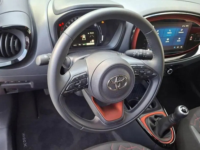 Toyota Aygo X usata a Torino (13)