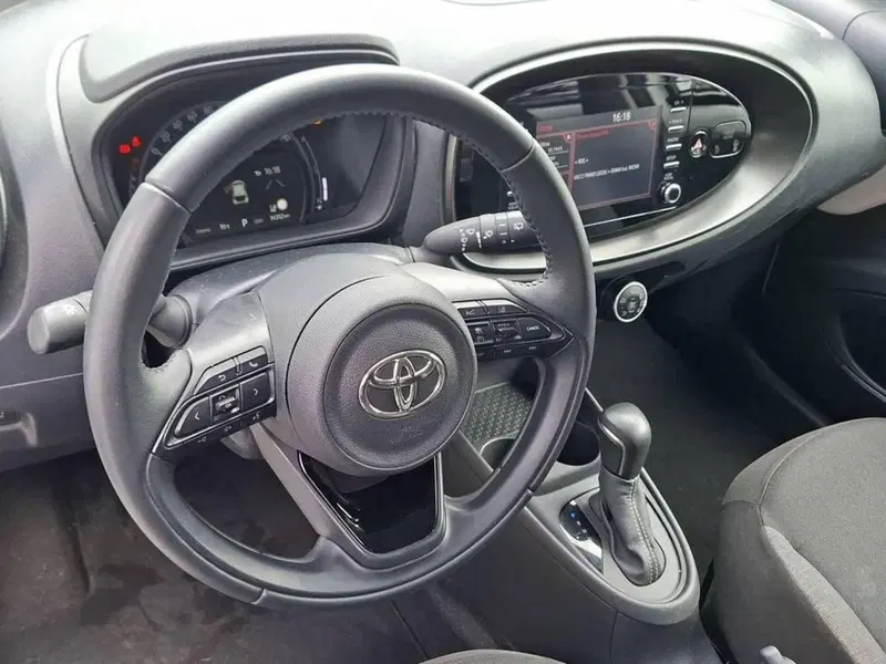 Toyota Aygo X usata a Torino (13)