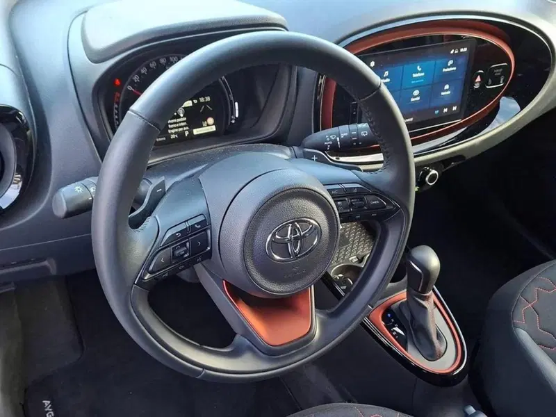 Toyota Aygo X usata a Torino (13)
