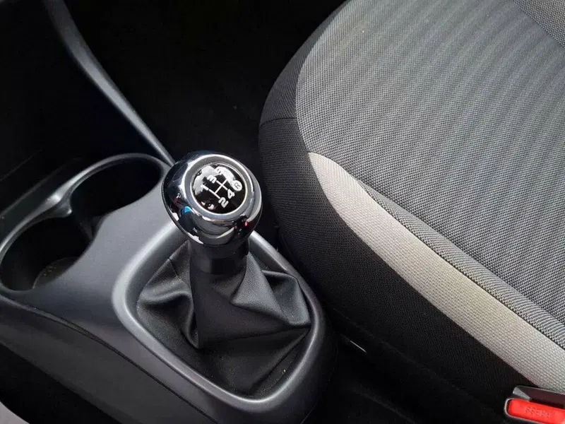 Toyota Aygo usata a Torino (11)