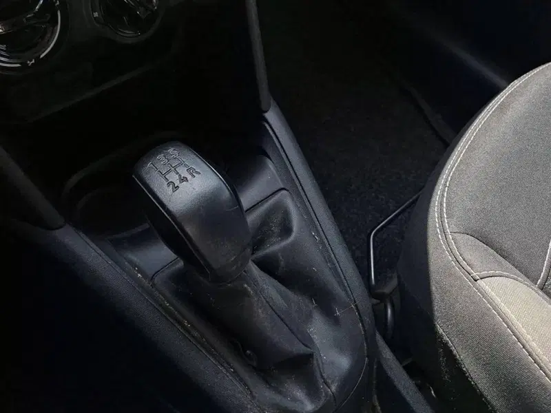 Peugeot 208 usata a Torino (10)