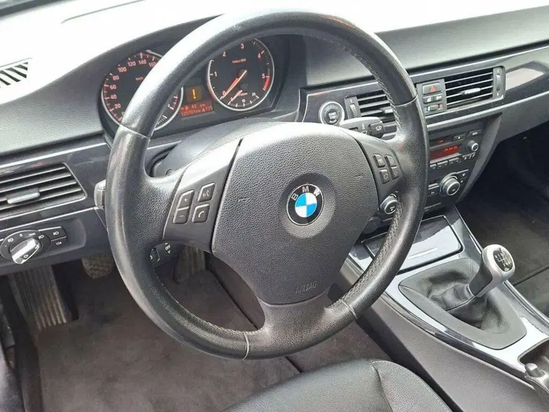 BMW Serie 3 Touring usata a Torino (12)