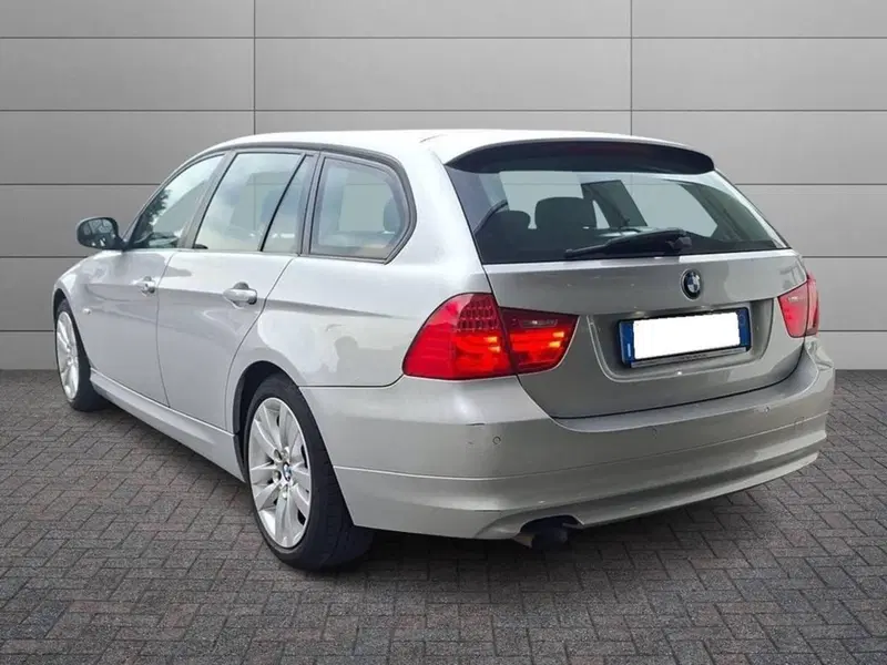 BMW Serie 3 Touring usata a Torino (2)