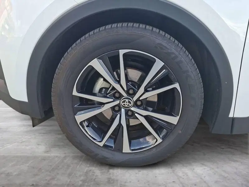 Toyota Toyota C-HR usata a Torino (7)