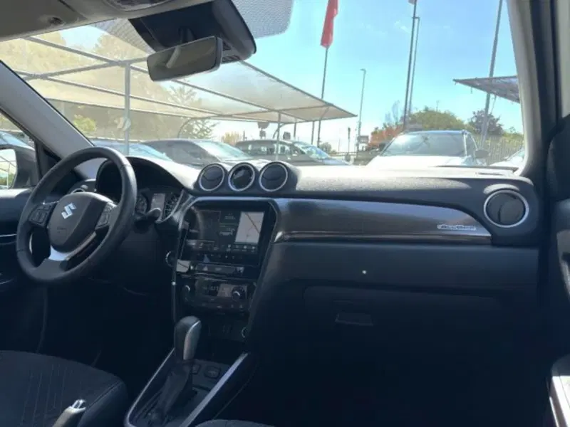 Suzuki Vitara nuova a Brescia (16)