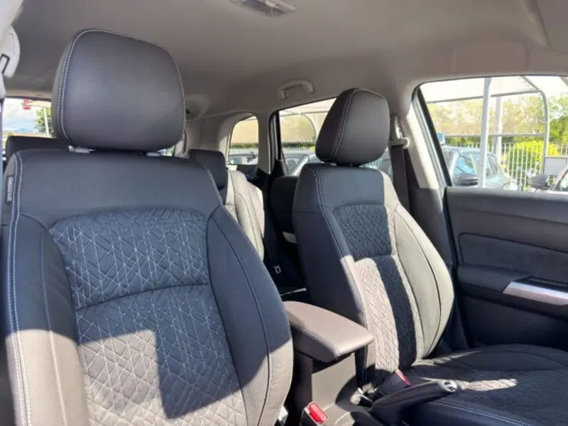 Suzuki Vitara nuova a Brescia (19)