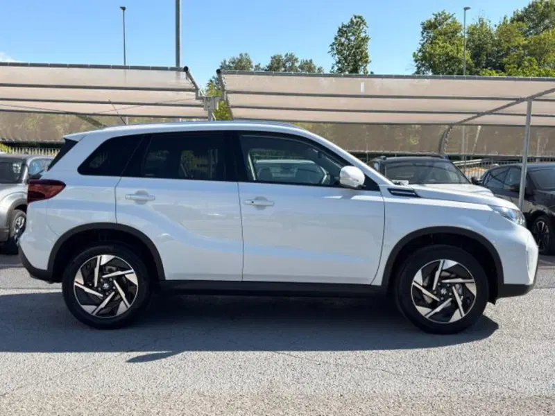 Suzuki Vitara nuova a Brescia (4)