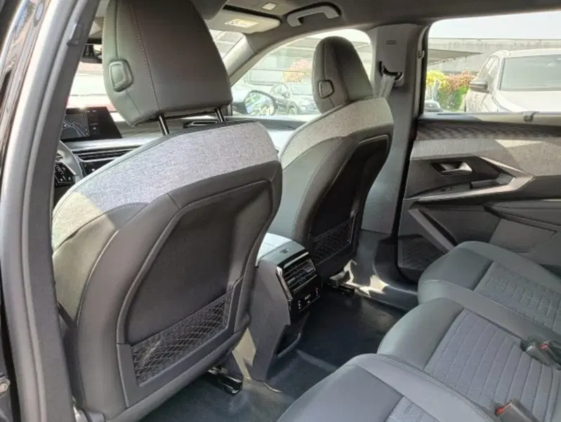 Peugeot 5008 nuova a Brescia (10)