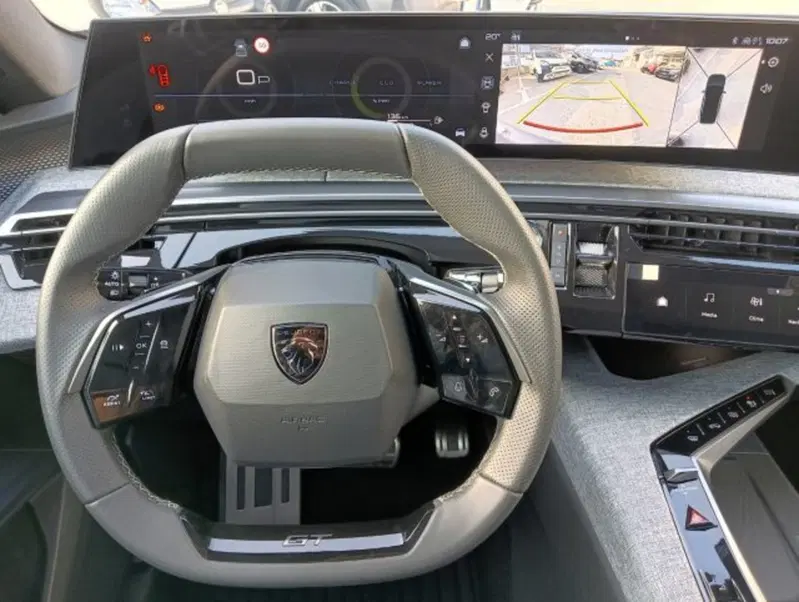 Peugeot 5008 nuova a Brescia (7)