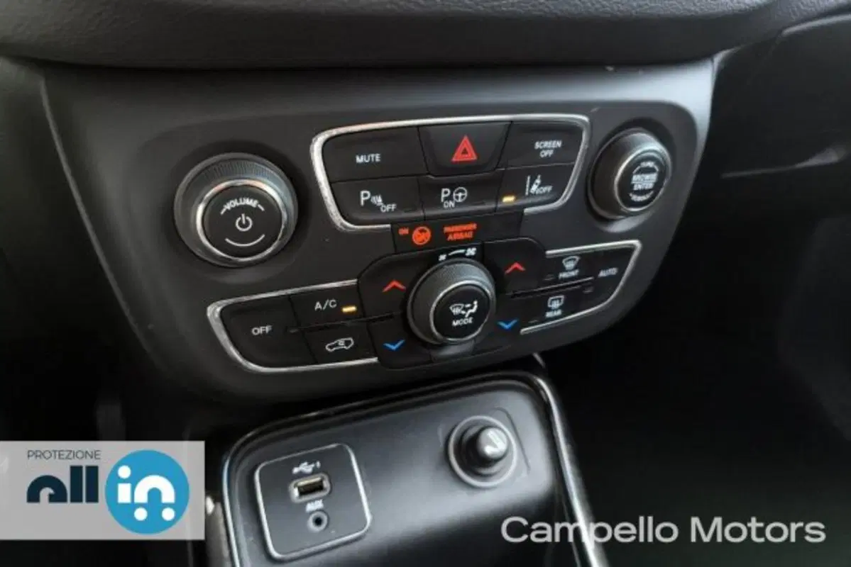 Jeep Compass usata a Venezia (12)