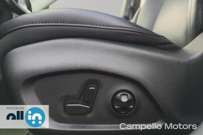 Jeep Compass usata a Venezia (17)