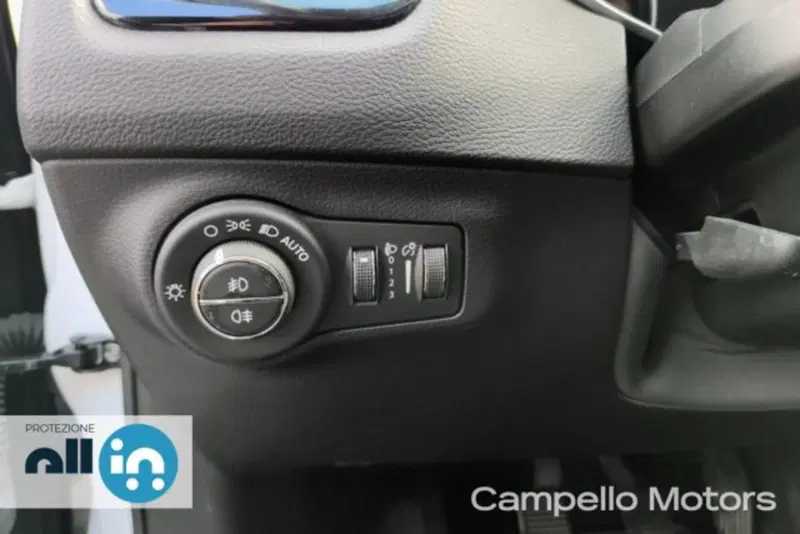Jeep Compass usata a Venezia (18)