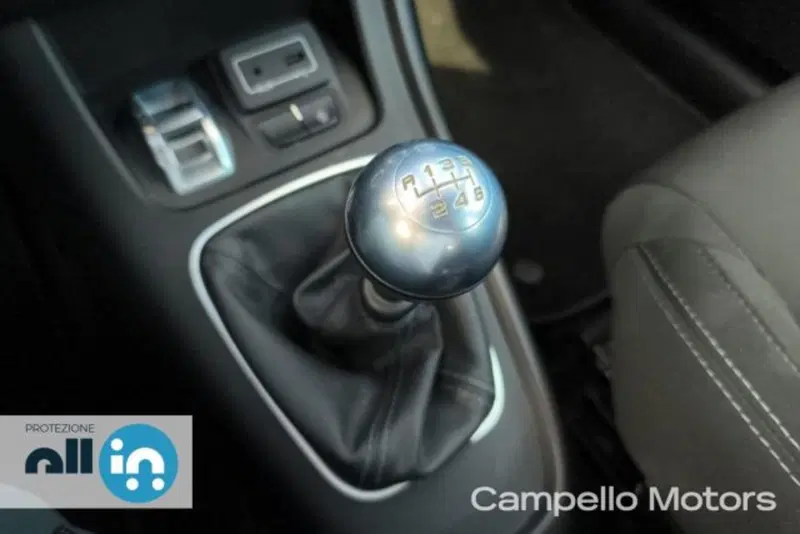 Alfa Romeo Giulietta usata a Venezia (13)