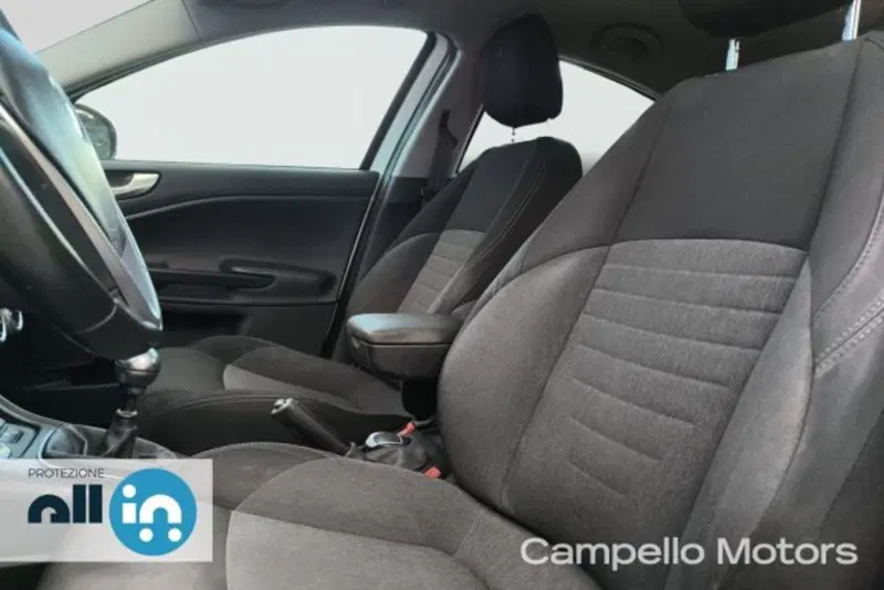 Alfa Romeo Giulietta usata a Venezia (5)