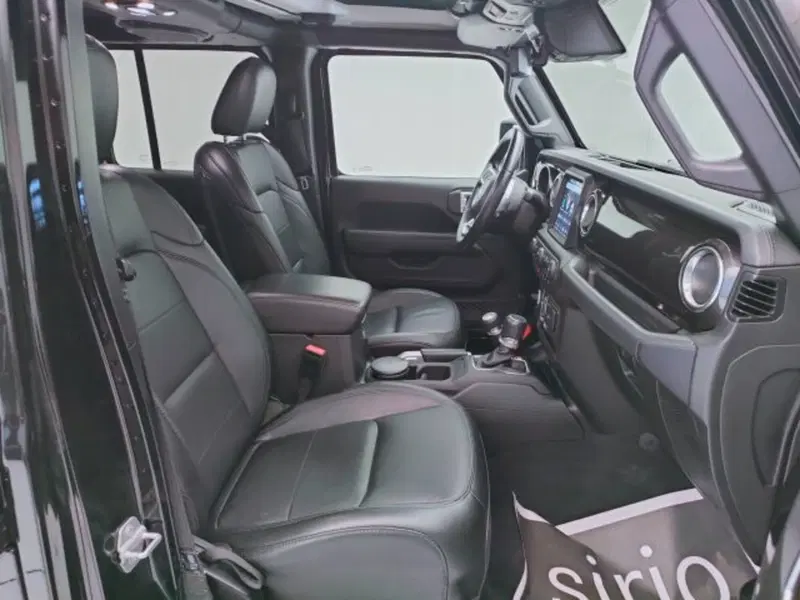 Jeep Wrangler Unlimited usata a Teramo (9)