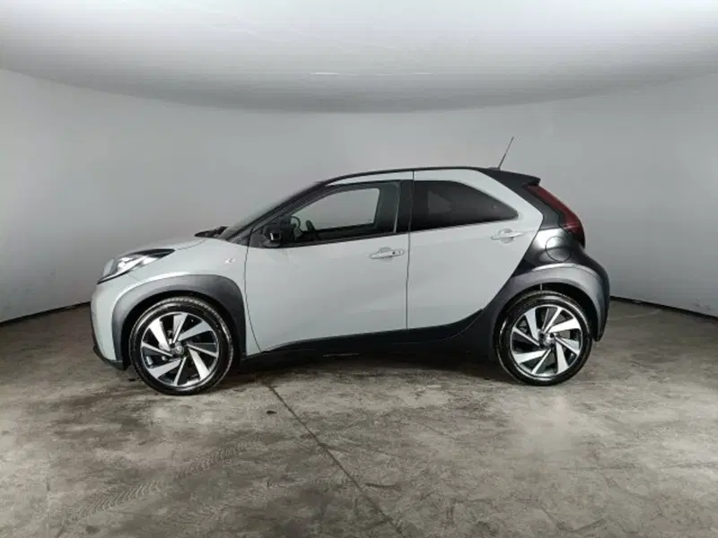 Toyota Aygo X usata a Teramo (6)