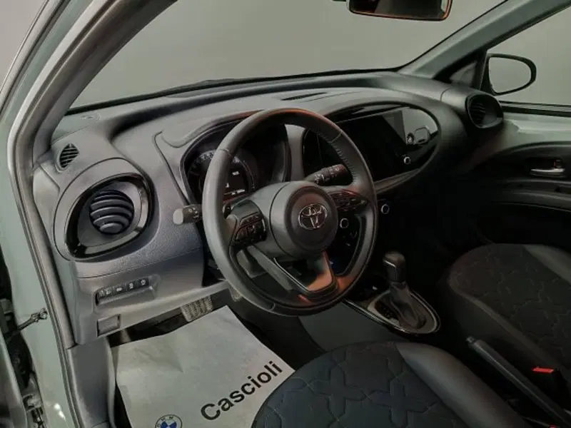 Toyota Aygo X usata a Teramo (7)