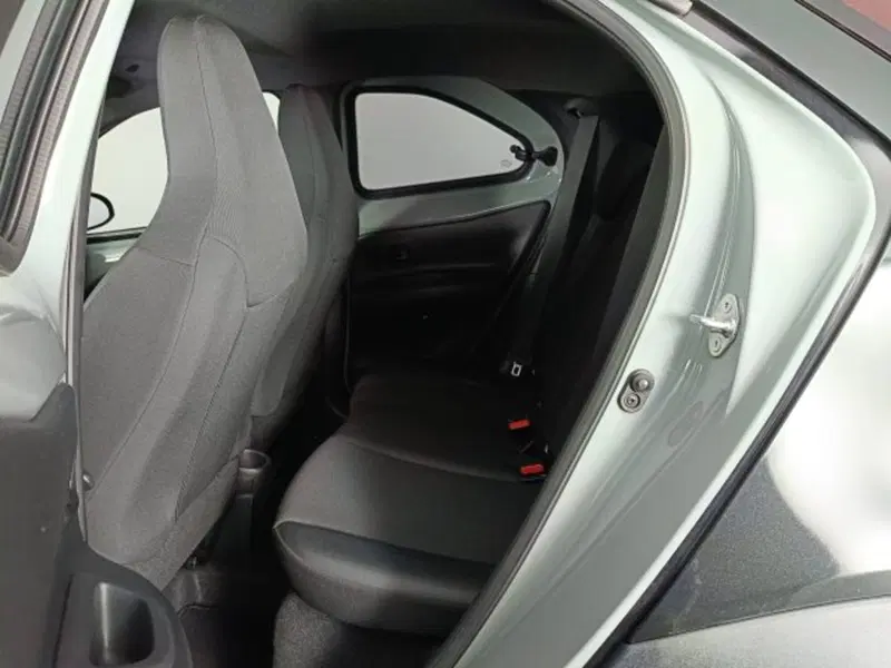 Toyota Aygo X usata a Teramo (9)