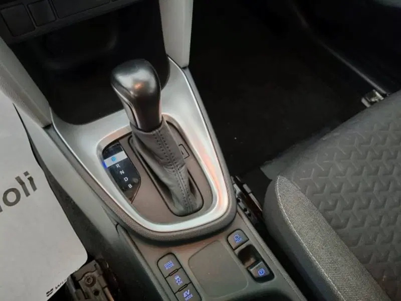 Toyota Yaris Cross usata a Teramo (17)