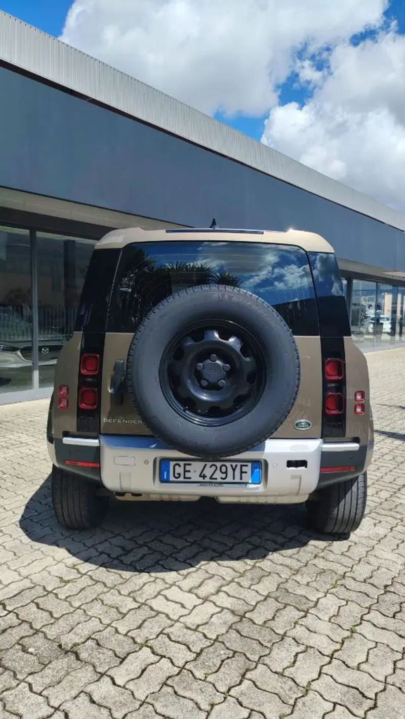 Land Rover Defender usata a Pisa (11)