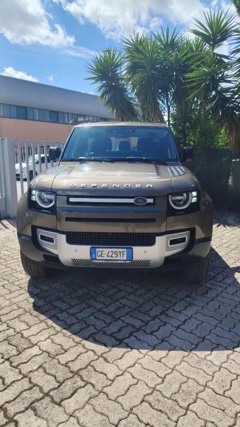 Land Rover Defender usata a Pisa (19)