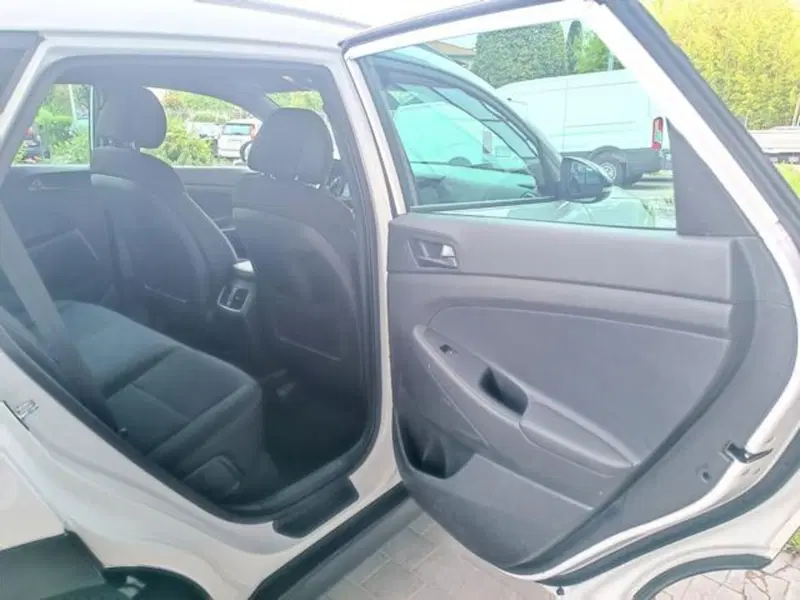 Hyundai Tucson usata a Pisa (11)