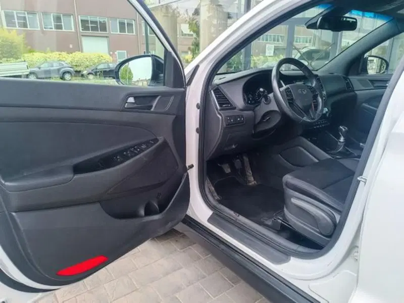 Hyundai Tucson usata a Pisa (6)