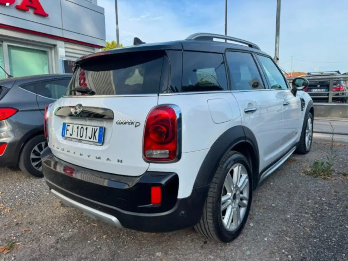 MINI Mini Countryman usata a Lucca (4)