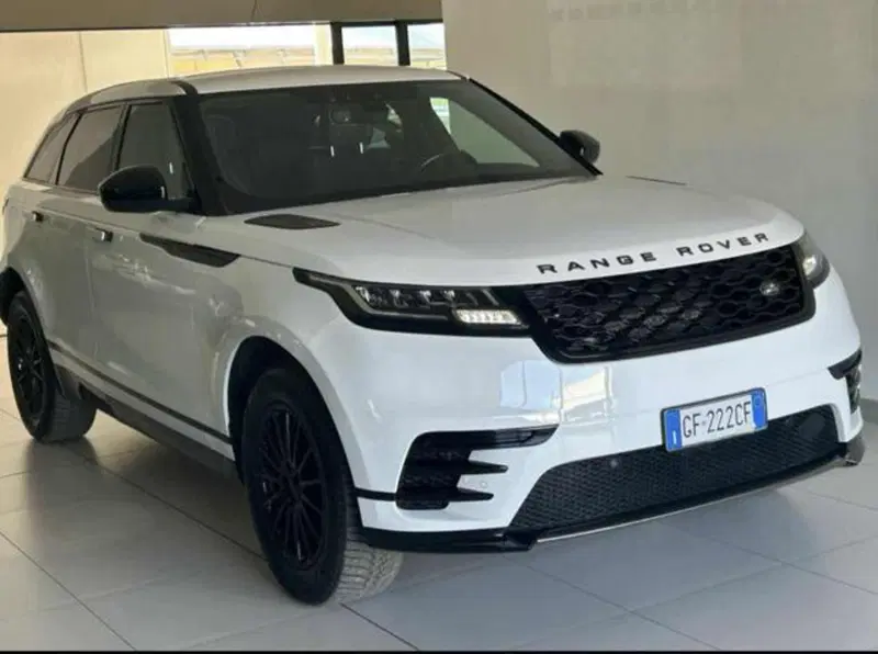 Land Rover Range Rover Velar usata a Lucca (2)