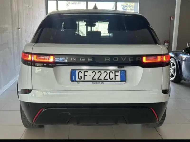 Land Rover Range Rover Velar usata a Lucca (5)