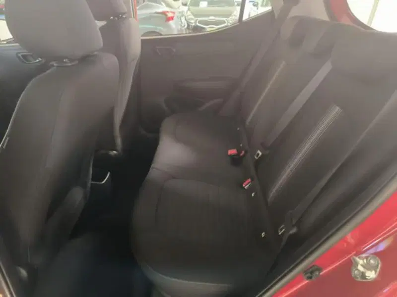 Hyundai i10 nuova a Reggio Emilia (10)