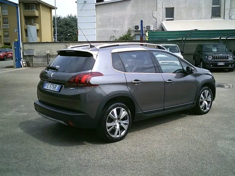 Peugeot 2008 usata a Novara (4)