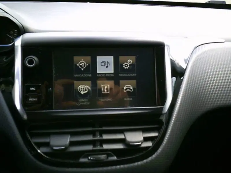 Peugeot 2008 usata a Novara (7)