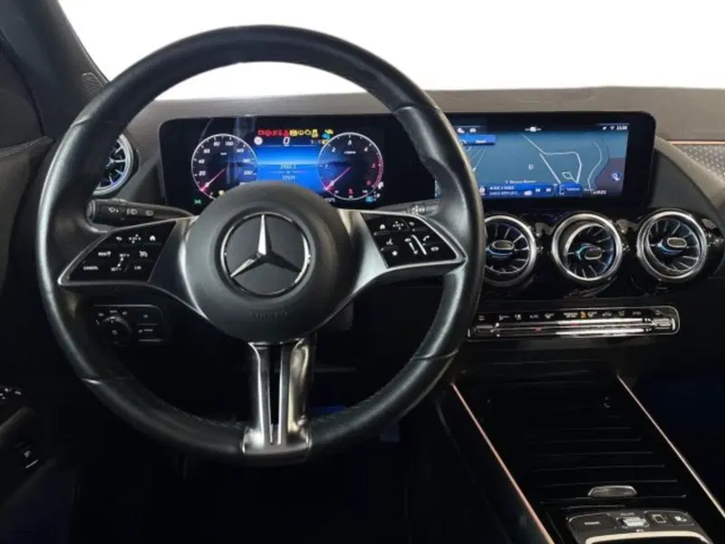 Mercedes-Benz GLA SUV usata a Bologna (11)