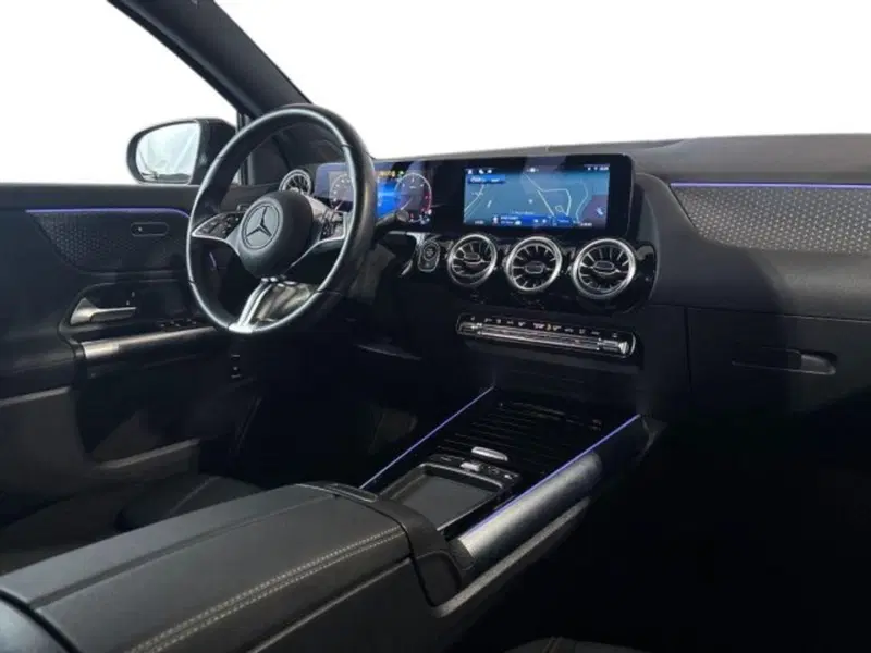 Mercedes-Benz GLA SUV usata a Bologna (15)