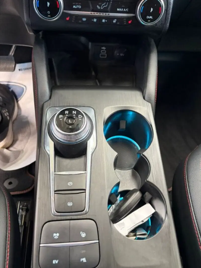 Ford Kuga usata a Lodi (11)