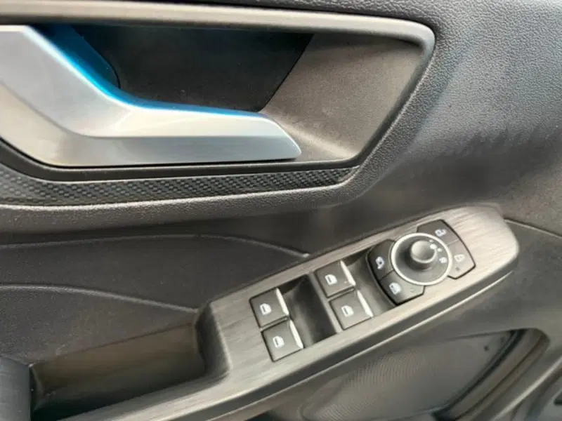 Ford Kuga usata a Lodi (14)