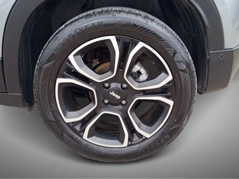 Jeep Avenger usata a Frosinone (8)