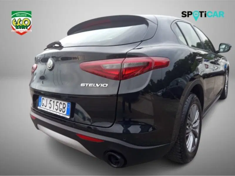 Alfa Romeo Stelvio usata a Frosinone (18)