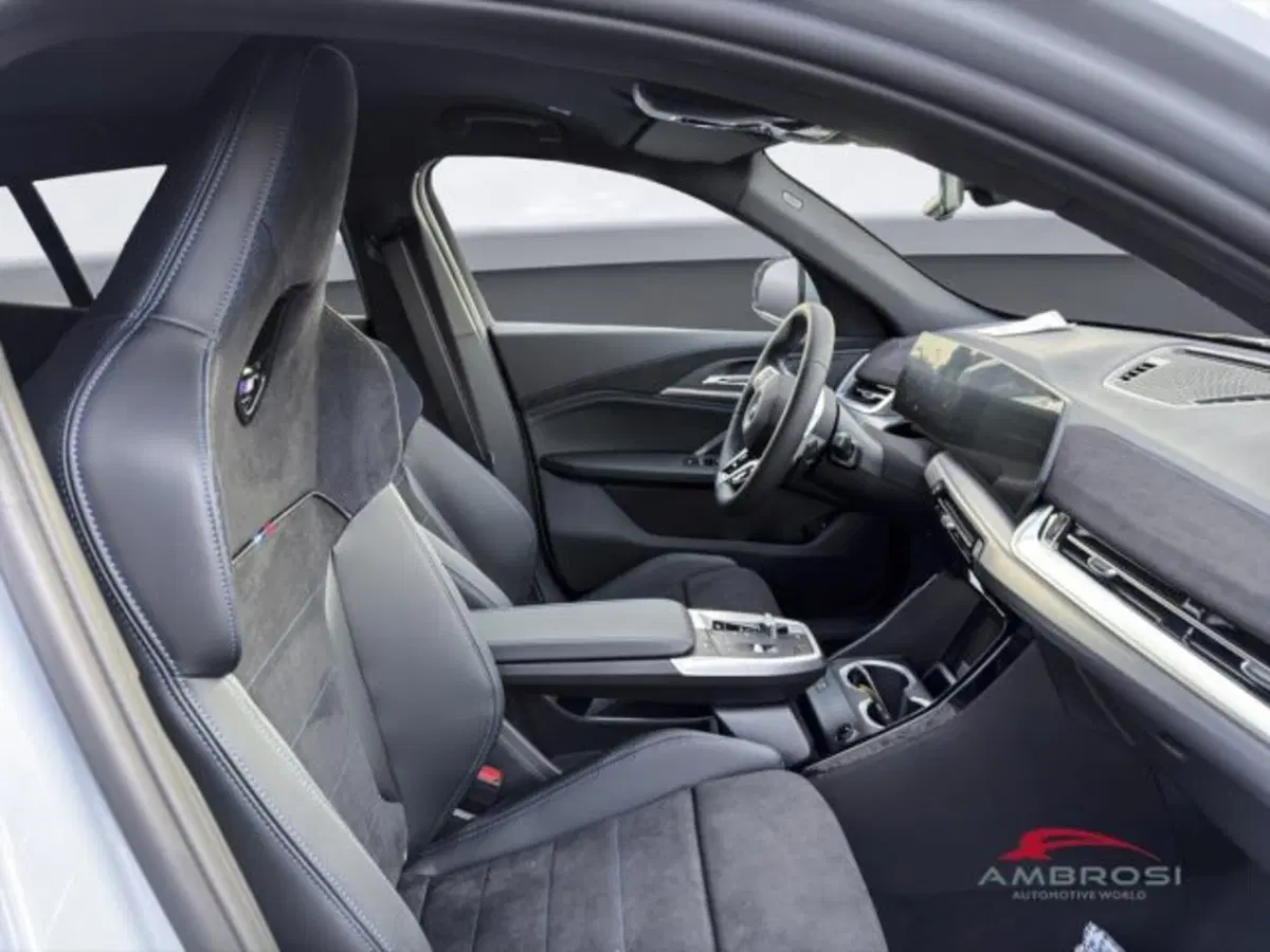 BMW X2 nuova a Perugia (9)