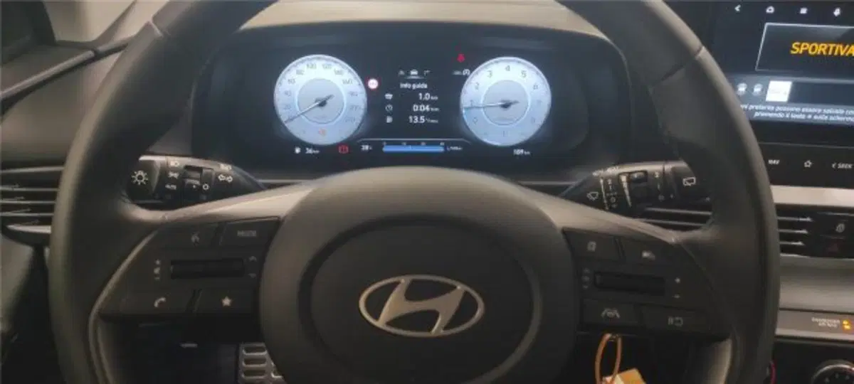Hyundai Bayon nuova a Bari (4)