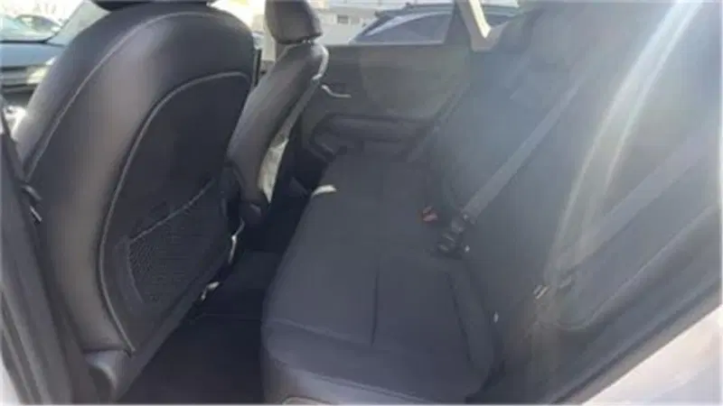 Hyundai Kona usata a Bari (11)
