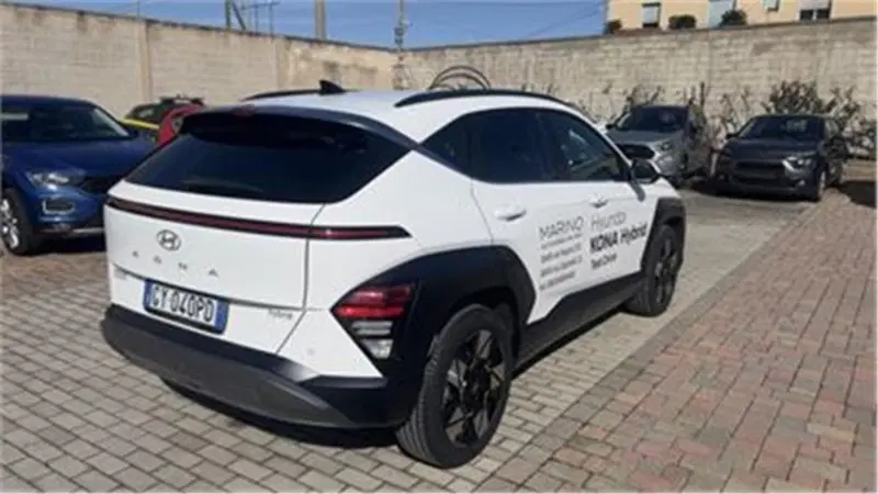 Hyundai Kona usata a Bari (3)