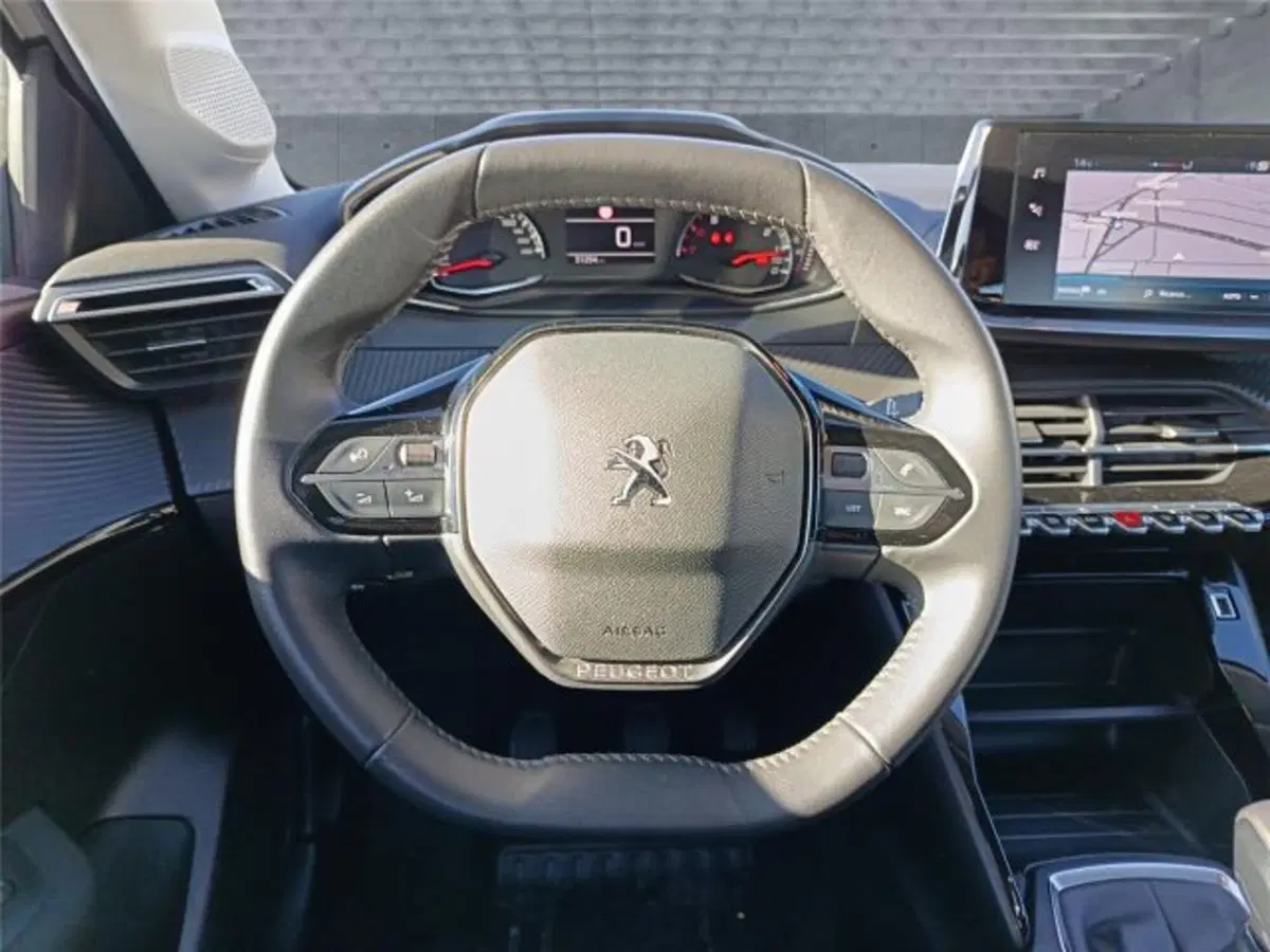 Peugeot 208 usata a Bari (14)
